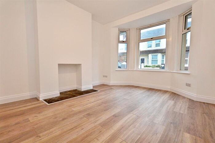 3 Bedroom Terraced House To Rent In Dudley Road, Eastbourne, BN22