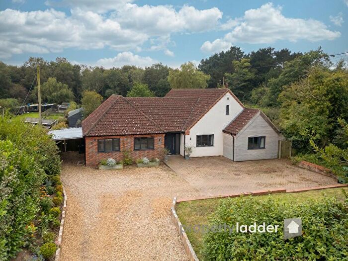 5 Bedroom Detached Bungalow For Sale In The Street, Ridlington, Norwich, NR28