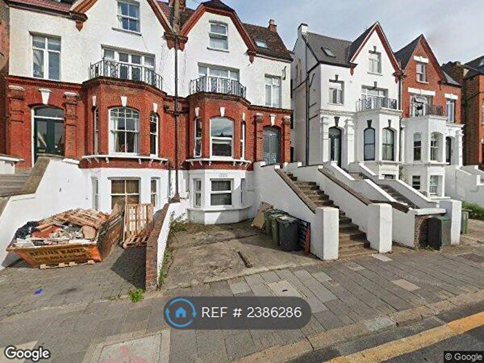 2 Bedroom Flat To Rent In Norwood Road, London, SE24