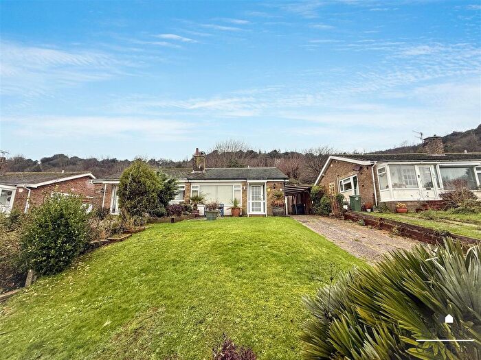 2 Bedroom Bungalow For Sale In Priory Heights, Eastbourne, BN20