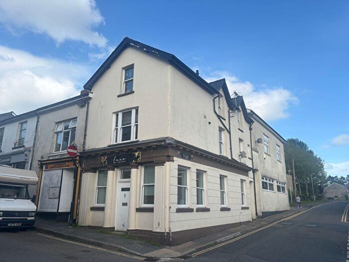 1 Bedroom Flat To Rent In Old William Street, Pontypool, NP4