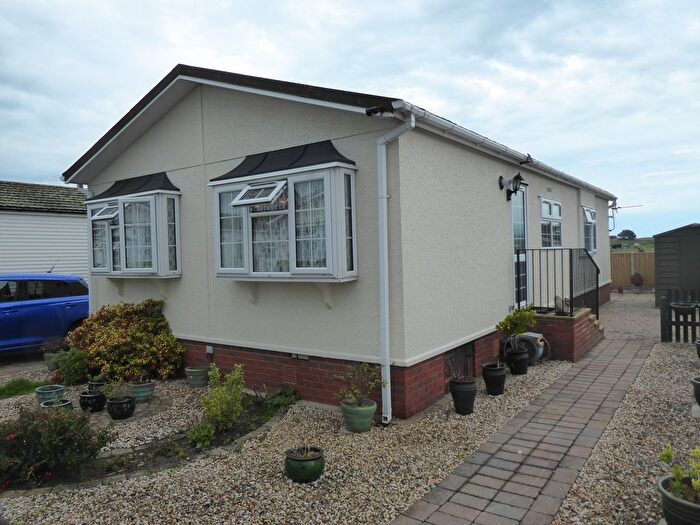 2 Bedroom Park Home For Sale In Greenacres Park, Golf Road, Deal, CT14