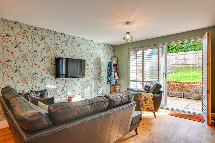 2 Bedroom Apartment To Rent In Lees Close, Thaxted, CM6