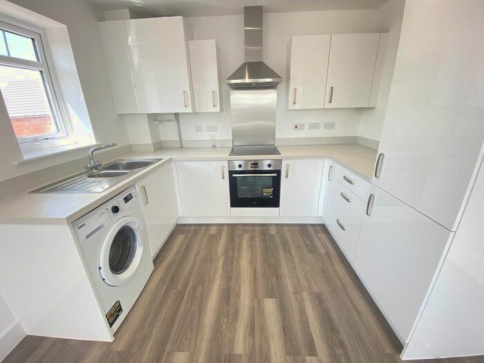 1 Bedroom Flat To Rent In Cape Lindsey Road, Newport, NP20