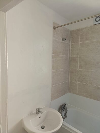 3 Bedroom Terraced House To Rent In Cowley Road, Liverpool, L4