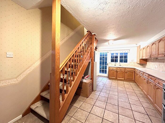 3 Bedroom House To Rent In Kingswood, Basildon, SS16