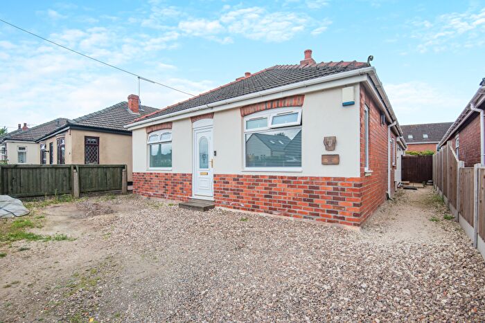 4 Bedroom Bungalow For Sale In Mill Lane, LN1