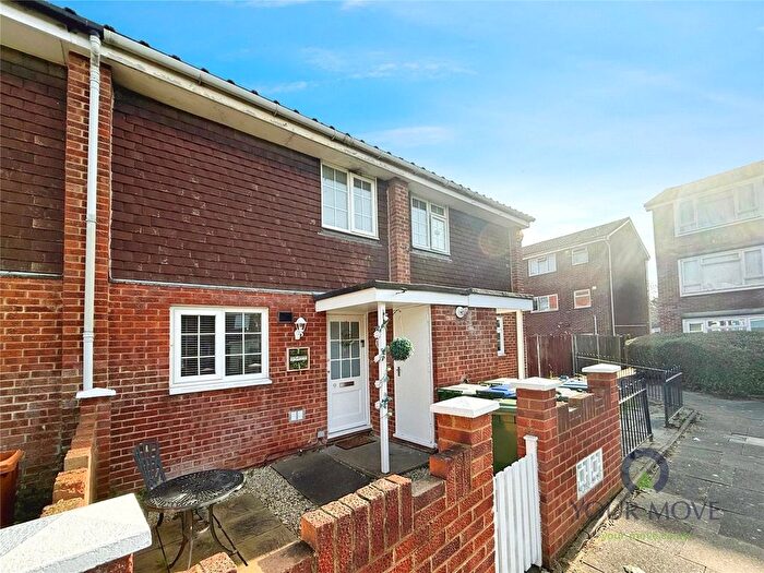 3 Bedroom Terraced House To Rent In Bledlow Close, London, SE28