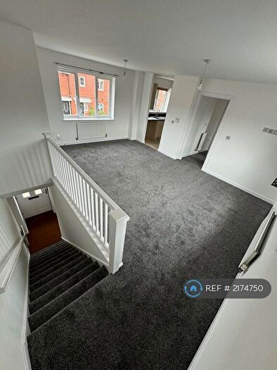 2 Bedroom Maisonette To Rent In Little Highwood Way, Brentwood, CM14