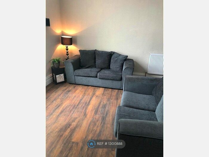 1 Bedroom Flat To Rent In Beeches Road, West Bromwich B70