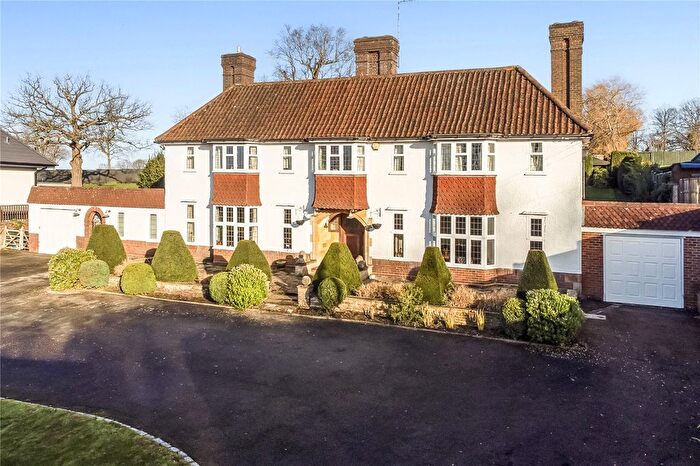 5 Bedroom Detached House For Sale In London Road, Rickmansworth, Hertfordshire, WD3