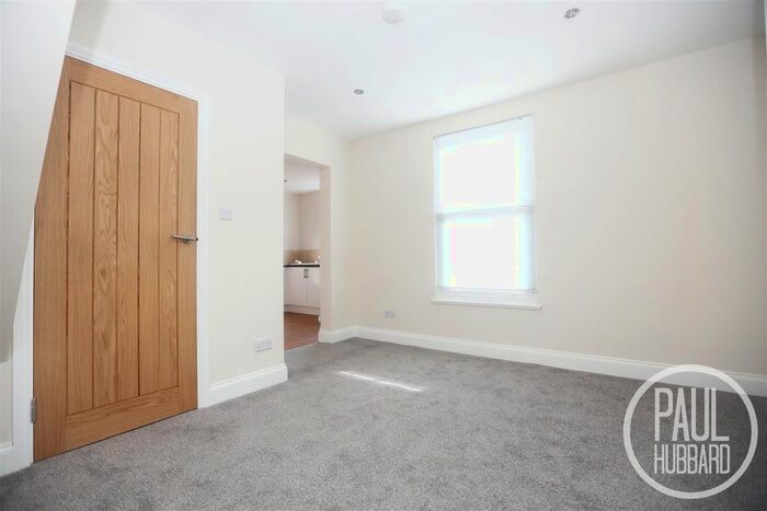 2 Bedroom Flat To Rent In London Road South, Lowestoft, NR33