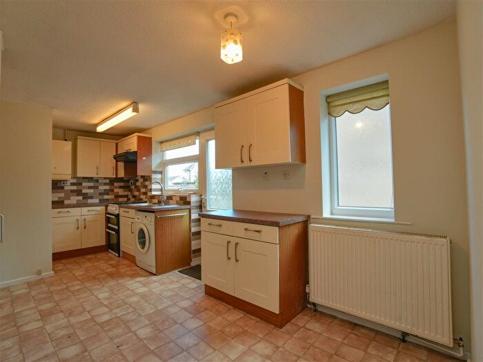 2 Bedroom Detached Bungalow For Sale In Barley View, Wigginton, York, YO32