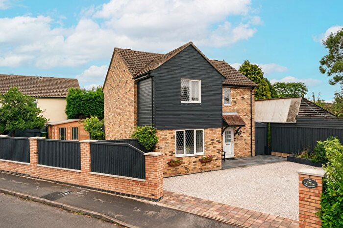 3 Bedroom Detached House For Sale In Old Farm Close, Needingworth, St. Ives, PE27