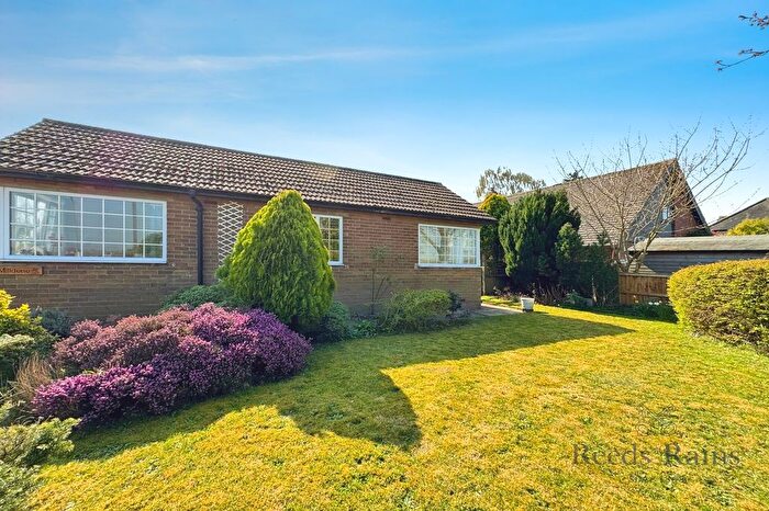 3 Bedroom Bungalow For Sale In Mill Lane, Brayton, Selby, North Yorkshire, YO8