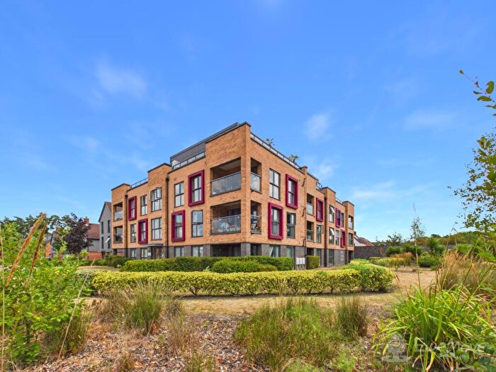 1 Bedroom Flat For Sale In Wells Court, Wells Close, Bordon, GU35