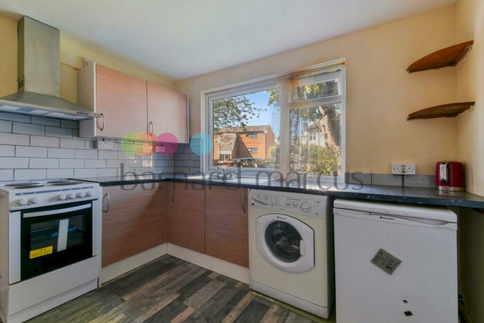 2 Bedroom Flat To Rent In Selhurst Road, London, SE25