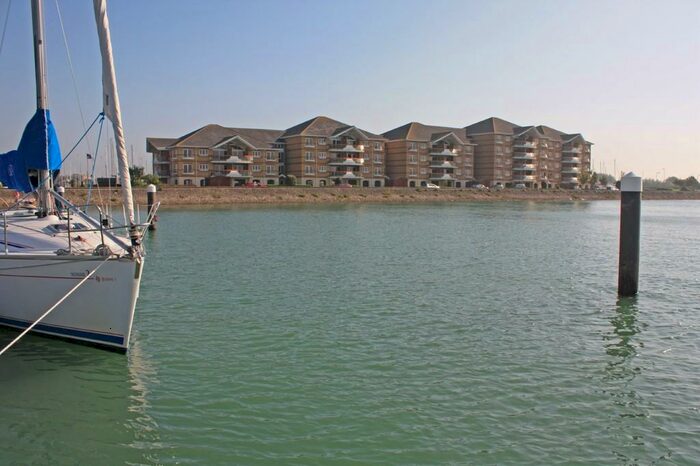 2 Bedroom Apartment To Rent In Genoa House, Port Solent, PO6