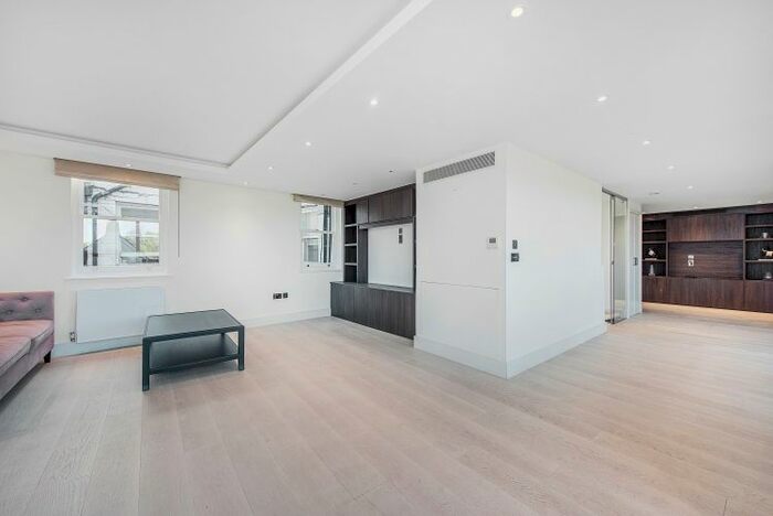 5 Bedroom Flat To Rent In Knightsbridge, London, SW1X