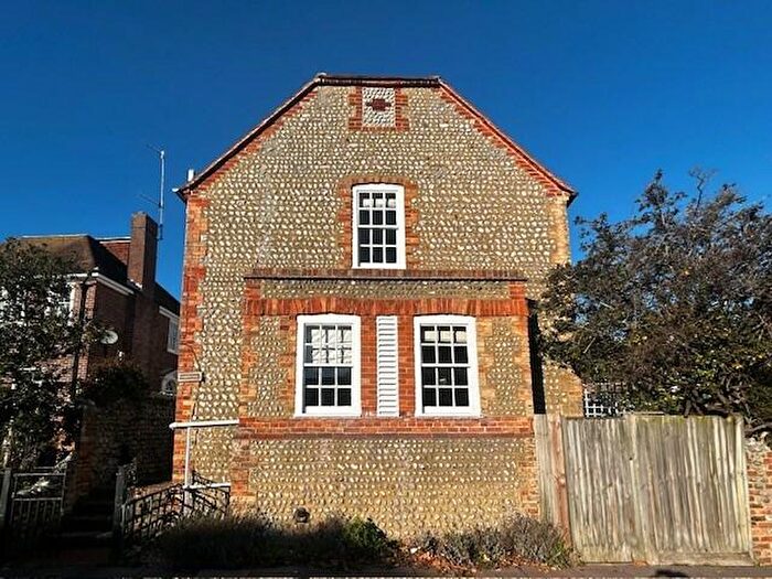 1 Bedroom Cottage To Rent In Furness Road, Eastbourne, BN21