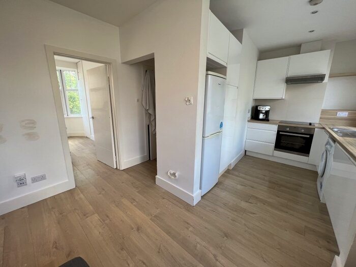 1 Bedroom Flat To Rent In East End Road, London, N3