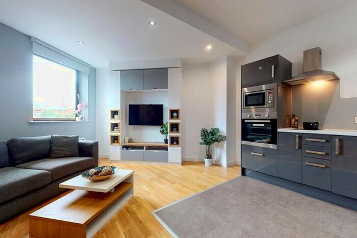 Studio To Rent In Queen Street, Leeds, LS1