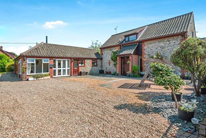 5 Bedroom Barn Conversion For Sale In Mundesley Road, Knapton, North Walsham, NR28