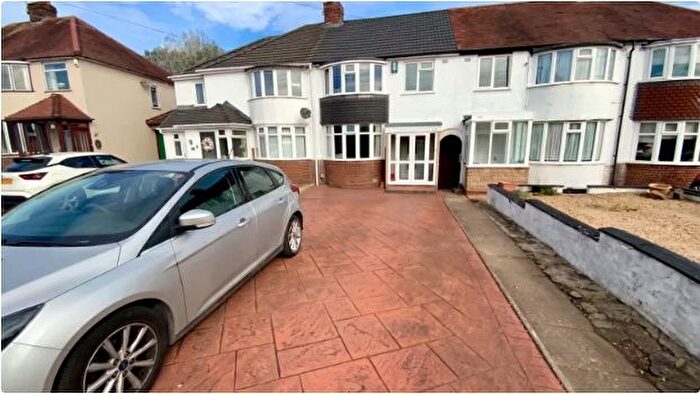 3 Bedroom Terraced House For Sale In Carters Lane, Halesowen, West Midlands, B62