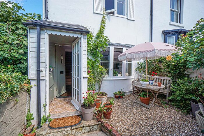 2 Bedroom End Terrace House For Sale In Oxford Terrace, Hastings, TN34