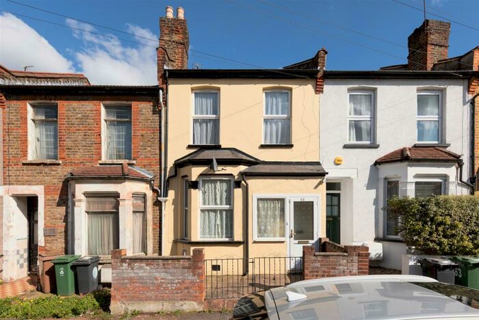 3 Bedroom Terraced House To Rent In King Edward Road, Walthamstow, E17