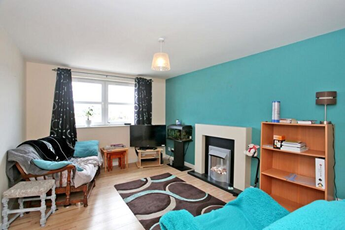 2 Bedroom Flat To Rent In South College Street, City Centre, Aberdeen, AB11