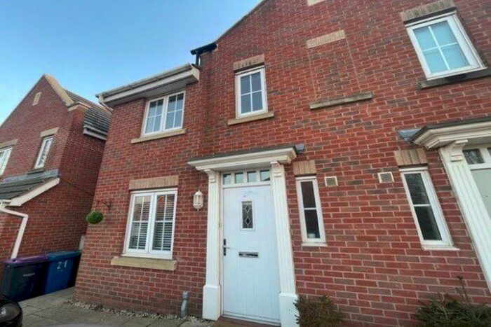 3 Bedroom Semi-Detached House To Rent In Wentworth Close, Gainsborough, DN21
