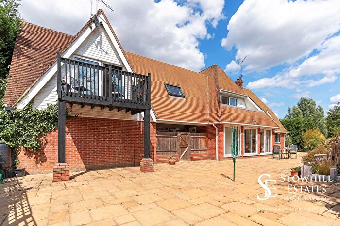 4 Bedroom Detached House For Sale In Gossmore Close, Marlow, SL7