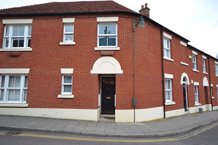 2 Bedroom Flat To Rent In Kirbys Lane, Canterbury, Kent, CT2