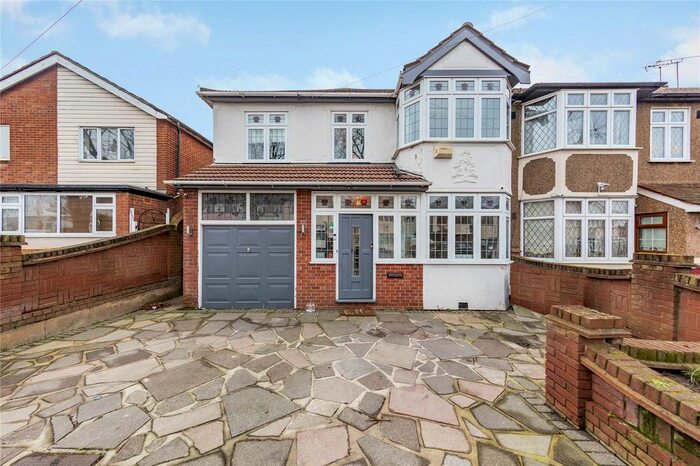 4 Bedroom Semi-Detached House To Rent In Belgrave Avenue, Gidea Park, RM2