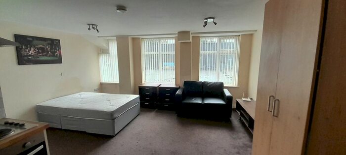 Studio To Rent In Queen Street, Wakefield, WF1