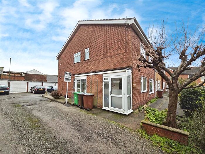 2 Bedroom Maisonette For Sale In Kensington Court, St Albans Street, Nottingham, NG5