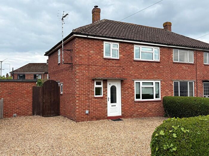 2 Bedroom Semi-Detached House For Sale In Earlsfield, Moulton Seas End, PE12