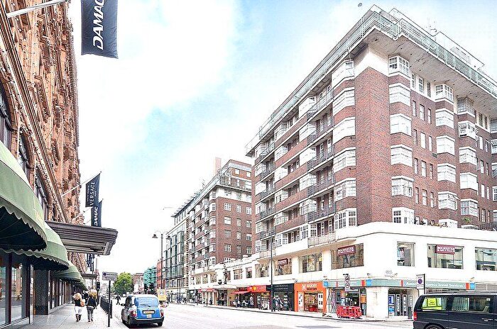 5 Bedroom Terraced House To Rent In Brompton Road, Knightsbridge, London, SW1X