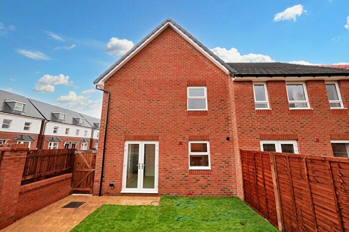 3 Bedroom Semi-Detached House To Rent In Dragon Way, Sturry, CT2