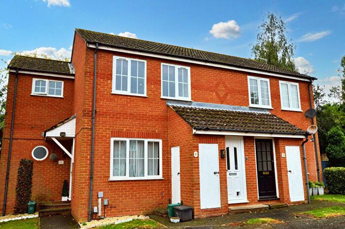 1 Bedroom Maisonette To Rent In Hammers Gate, St Albans, AL2