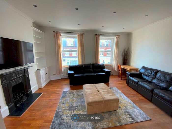 2 Bedroom Flat To Rent In Acton Lane, London W4