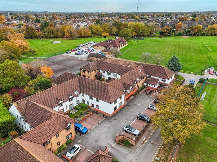 2 Bedroom Flat For Sale In Roberts Court, Baddow Road, CM2