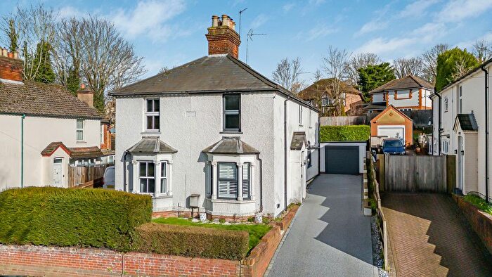 3 Bedroom Semi Detached House For Sale In West Wycombe Road, High Wycombe, HP12