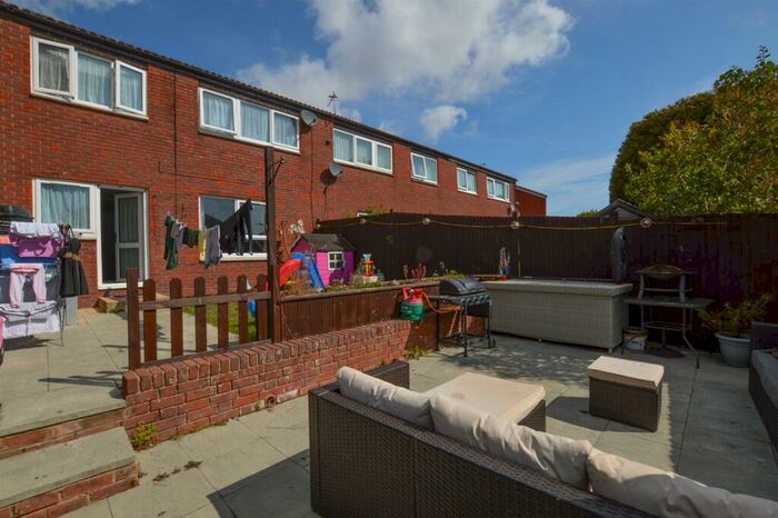 3 Bedroom Terraced House To Rent In Croxden Way, BN22