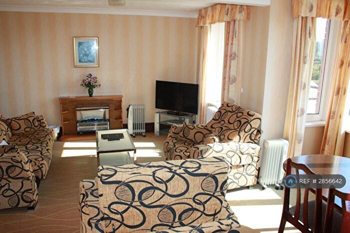 2 Bedroom Flat To Rent In Douglas Avenue, Douglas Avenue Exmouth, EX8