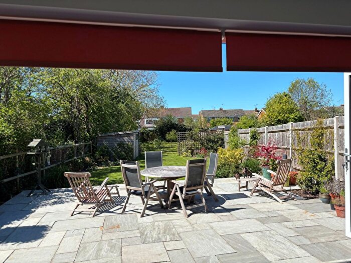 4 Bedroom Semi Detached House For Sale In Staplehurst, Kent, TN12