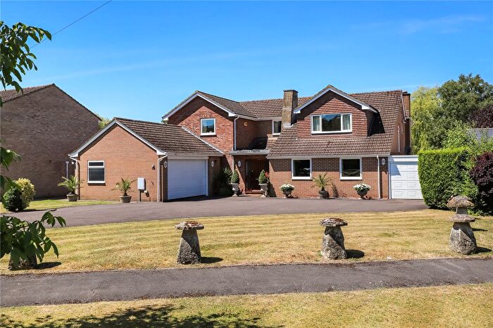 5 Bedroom Detached House For Sale In Riverside Close, Laverstock, Salisbury, Wiltshire, SP1