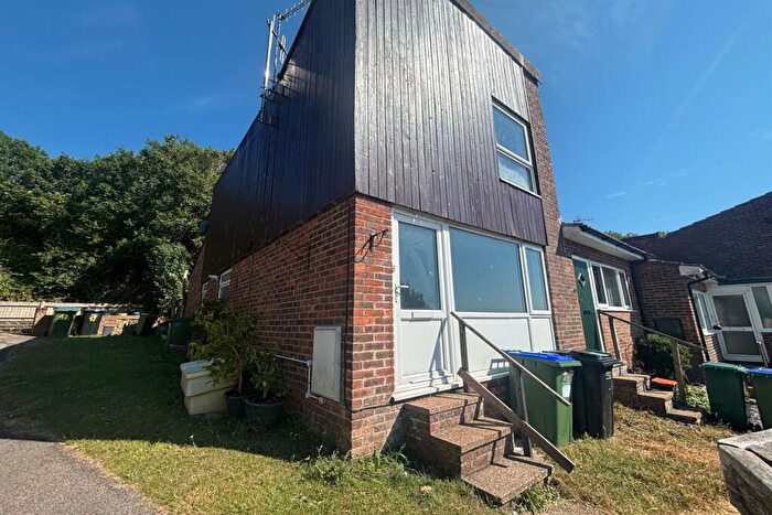 2 Bedroom Property For Sale In St Leonards Close, Denton, BN9