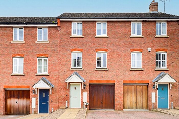 3 Bedroom Terraced House For Sale In James Drive, Calverton, NG14